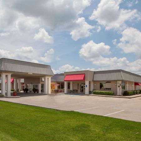 Ramada By Wyndham New Iberia Hotel Eksteriør billede