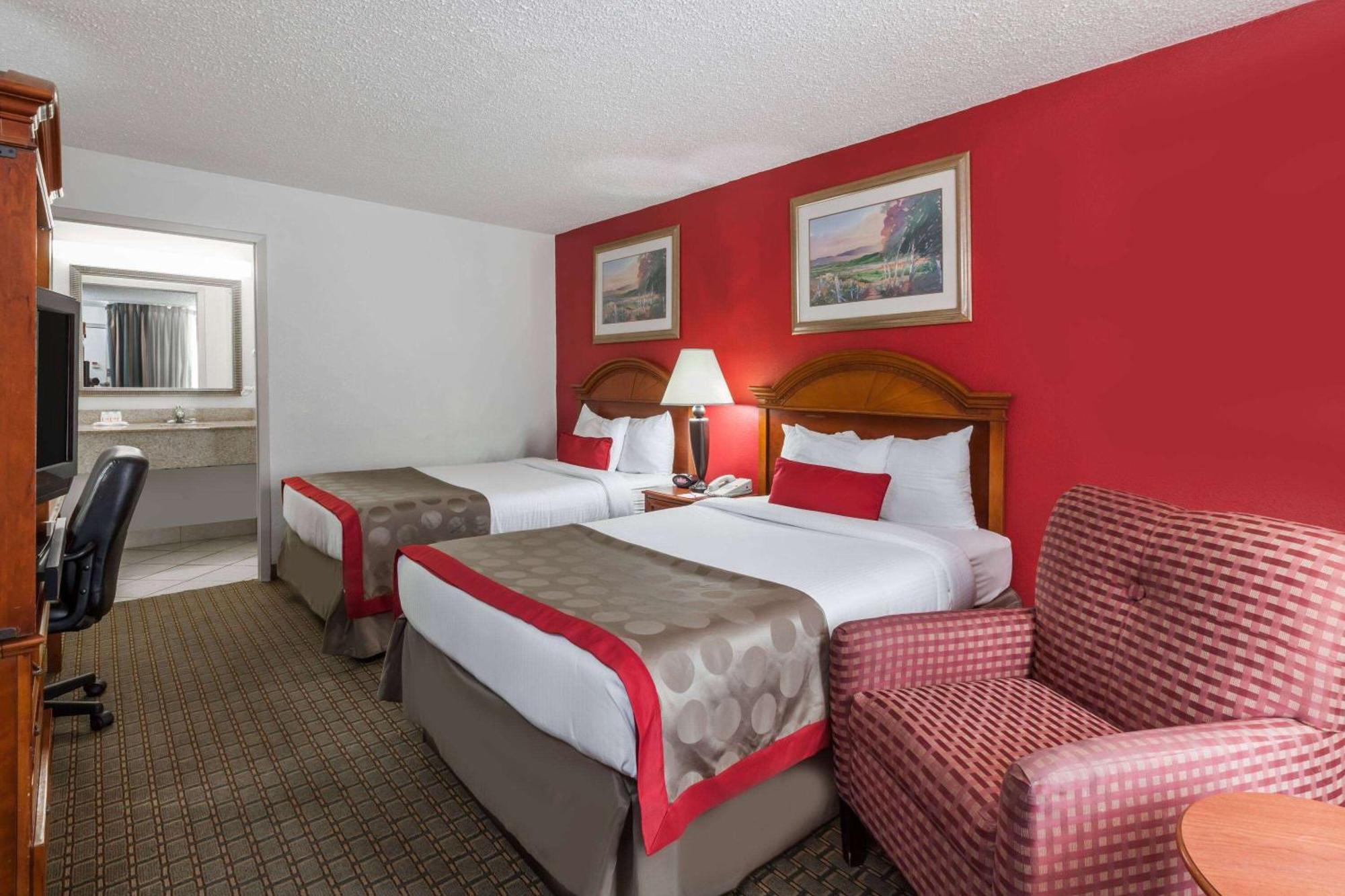 Ramada By Wyndham New Iberia Hotel Eksteriør billede
